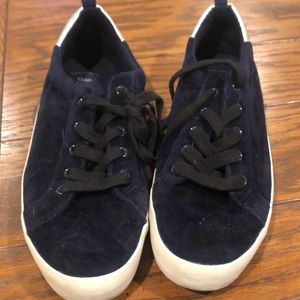 GAP sneakers